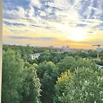 Live Like A Local Big 24qm Cozy Trendy Lgtb Friendly In Shared In Area 12 Min To Downtown Alexanderplatz Homestay szállás
