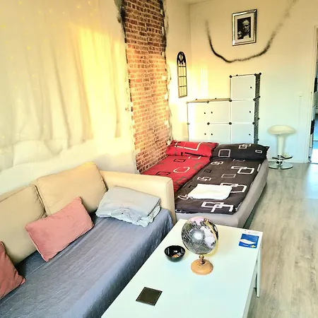 Live Like A Local Big 24qm Cozy Trendy Lgtb Friendly In Shared In Area 12 Min To Downtown Alexanderplatz