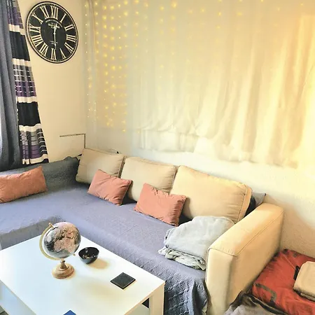 Live Like A Local Big 24qm Cozy Trendy Lgtb Friendly In Shared In Area 12 Min To Downtown Alexanderplatz ברלין