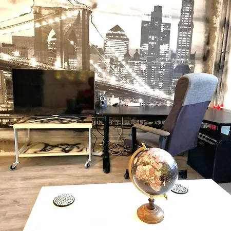 Live Like A Local Big 24qm Cozy Trendy Lgtb Friendly In Shared In Area 12 Min To Downtown Alexanderplatz Berlin